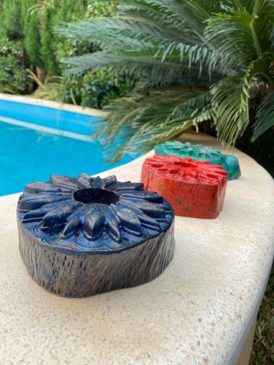 Soporte de Vela en forma de flor.